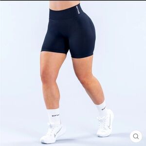 Dfyne Black Dynamic Scrunch Shorts 4.5 “